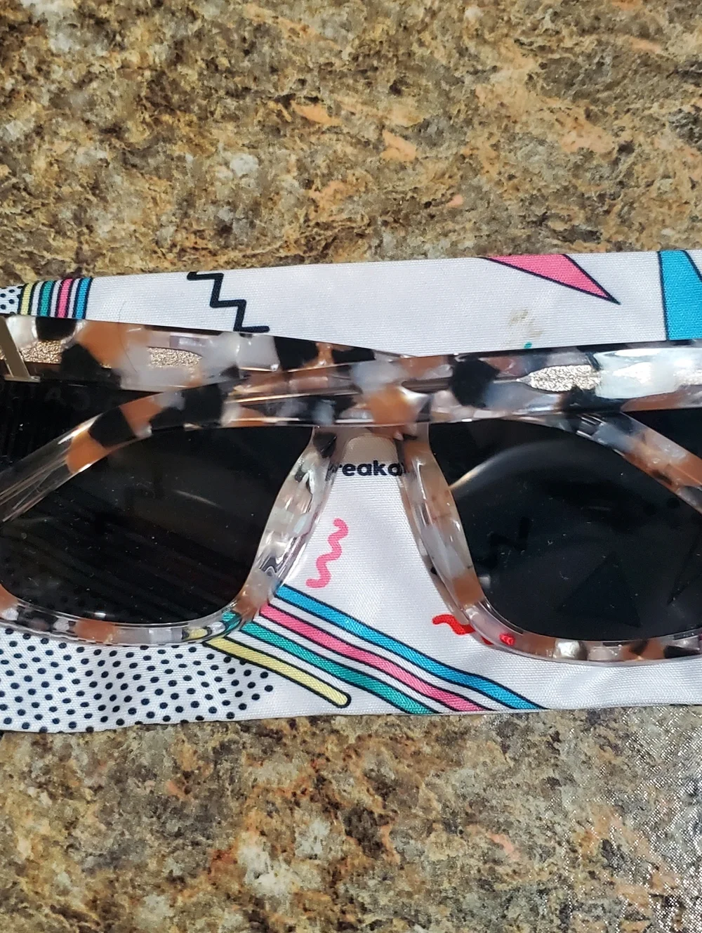 BLENDER RO SHAM BO SHADES UNBREAKABLE. NATIVE CHARM. KUDS / JUNIOR. SUNGLASSES